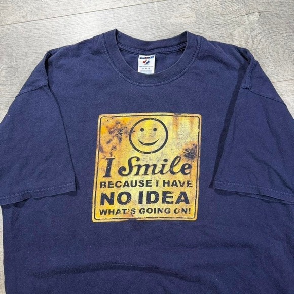The Unbranded Brand Other - Vintage 2000s boxy, navy blue and yellow graphic, saying T-shirt size XL